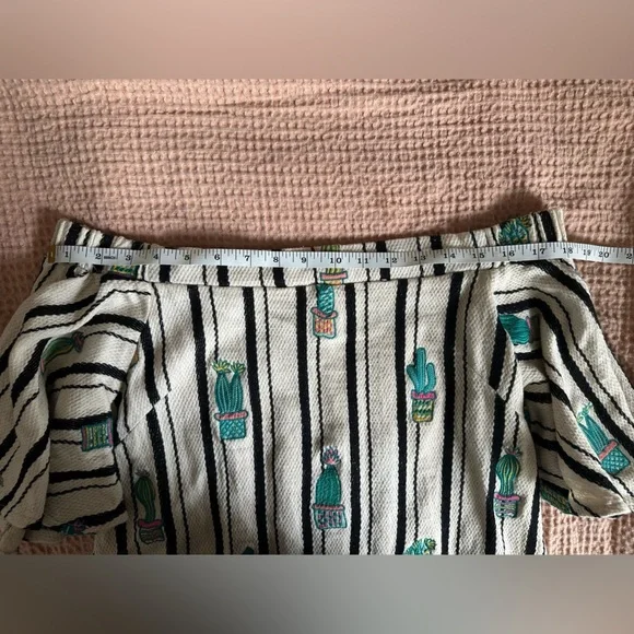 Judith March Off-shoulder Cactus Print top size Small - Picture 6 of 9